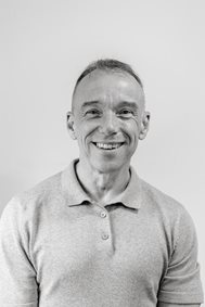 Simon-Low_Res_BW.jpg