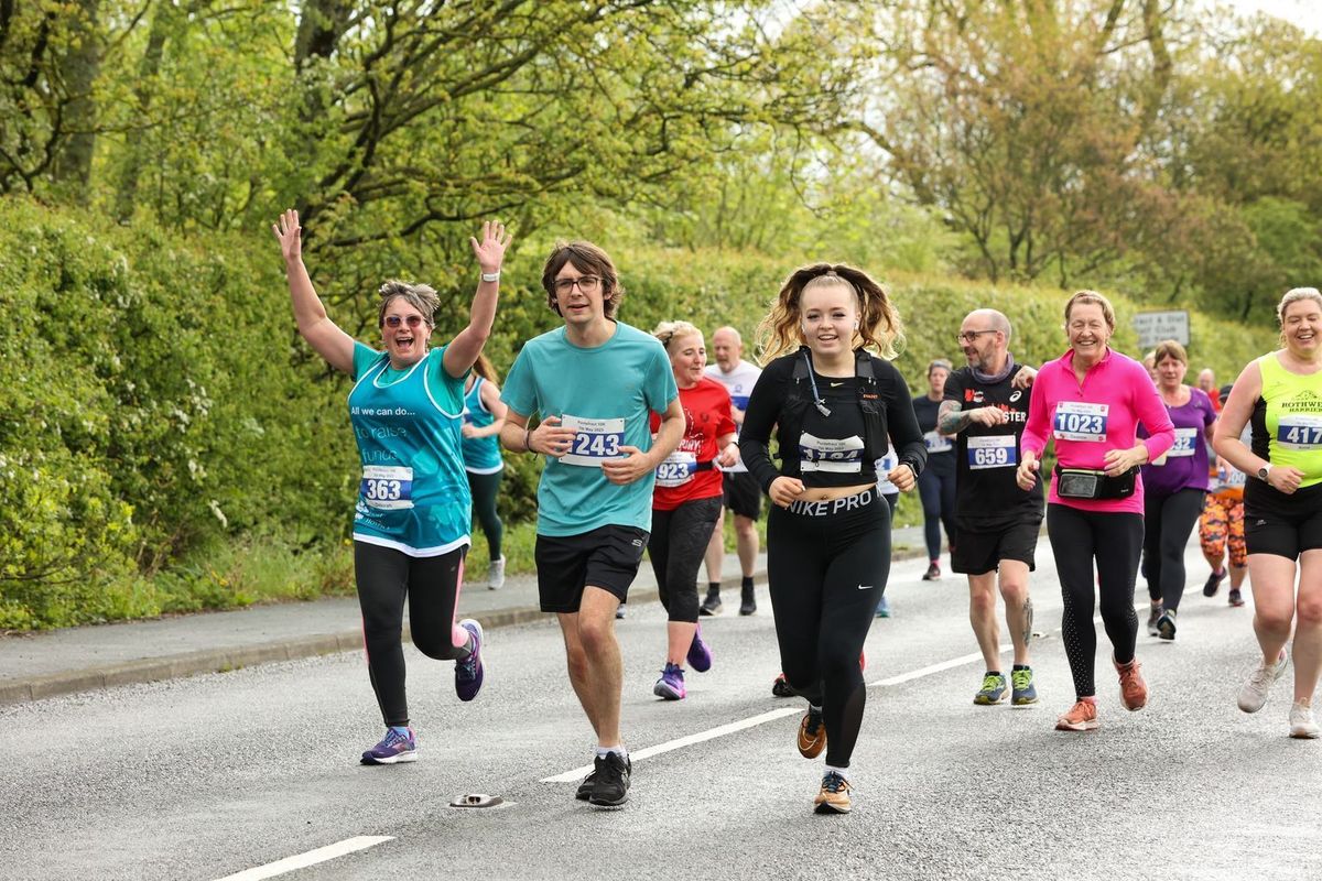 Pontefract 10k Hospice runner