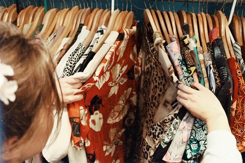 4 Reasons you need to love thrift shopping!